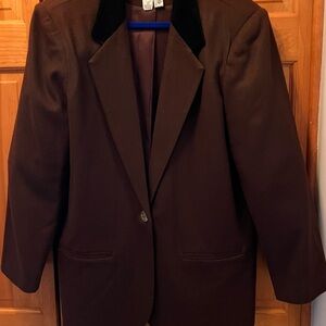 Sag Harbor Dark Brown Blazer with Black Collar